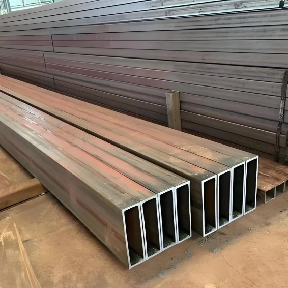 Kas yra Curtain Wall Square vamzdis?